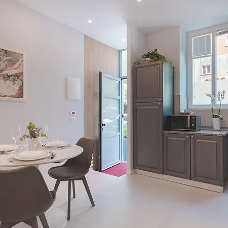 Pino House L Bb Triest